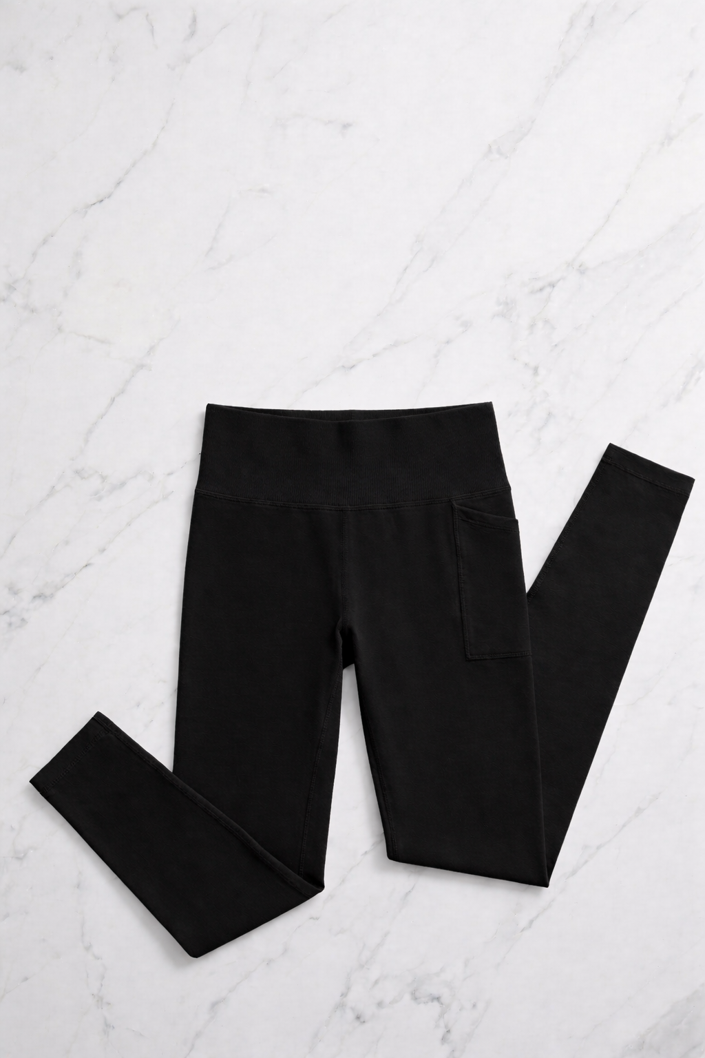 Leggings Sport con Tasca Nero Curvy per Taglie Forti | Leela Lab