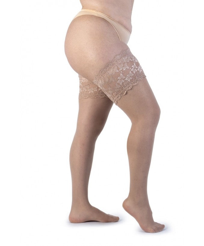 Dettaglio Autoreggente Light Balza Alta 30 DEN Cipria Curvy | Leela Lab