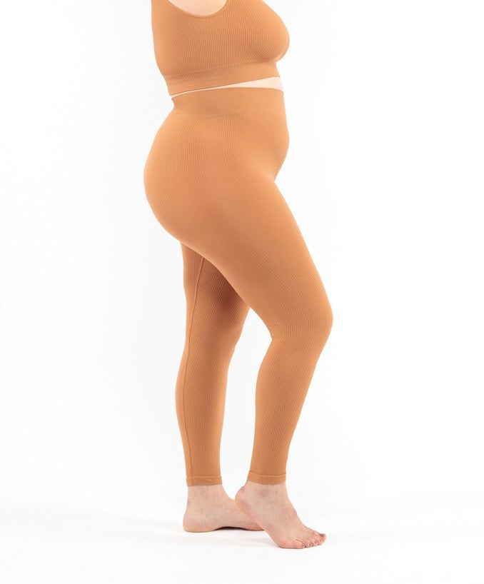Leggings Costina Cammello Curvy per Taglie Forti Plus Size | Leela Lab