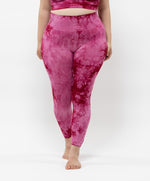 Dettaglio Leggings Sport con Tasca Cherry Tie Dye Curvy | Leela Lab