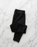 Leggings Nero Curvy per Taglie Forti | Leela Lab