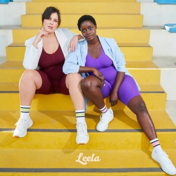 From the gym to anywhere else: our new collection is the perfect match  between Performance and Fashion!

#fashion #leelalab #curvyfashion #curvyoutfit #curvystyle